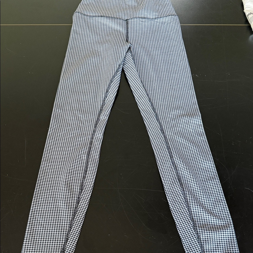 ALO Yoga Black and White Houndstooth Leggings